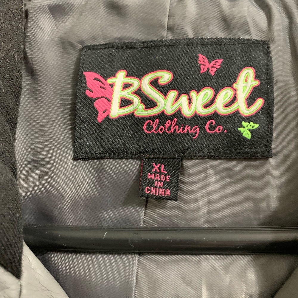 Leather jacket - Picture 2 of 3